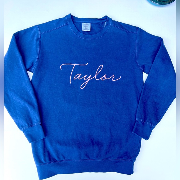 Taylor (Taylor Swift) blue crewneck sweatshirt size small - Picture 1 of 6